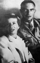 Anatol Stern w mundurze Armii Andersa z żoną Alicją, Tel-Aviv 1942